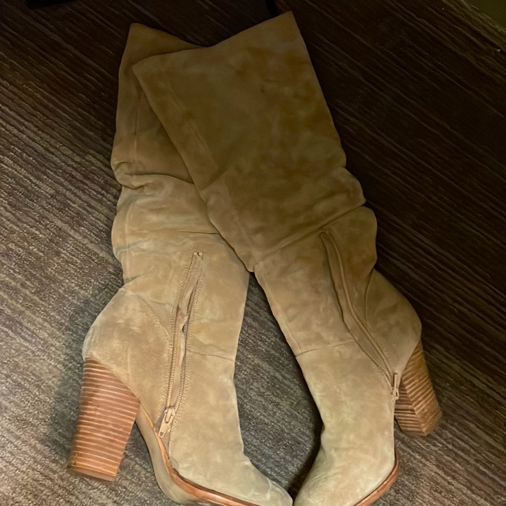 Steve Madden Suede Boots